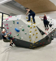 gallery/pascom-bouldering-2.jpg