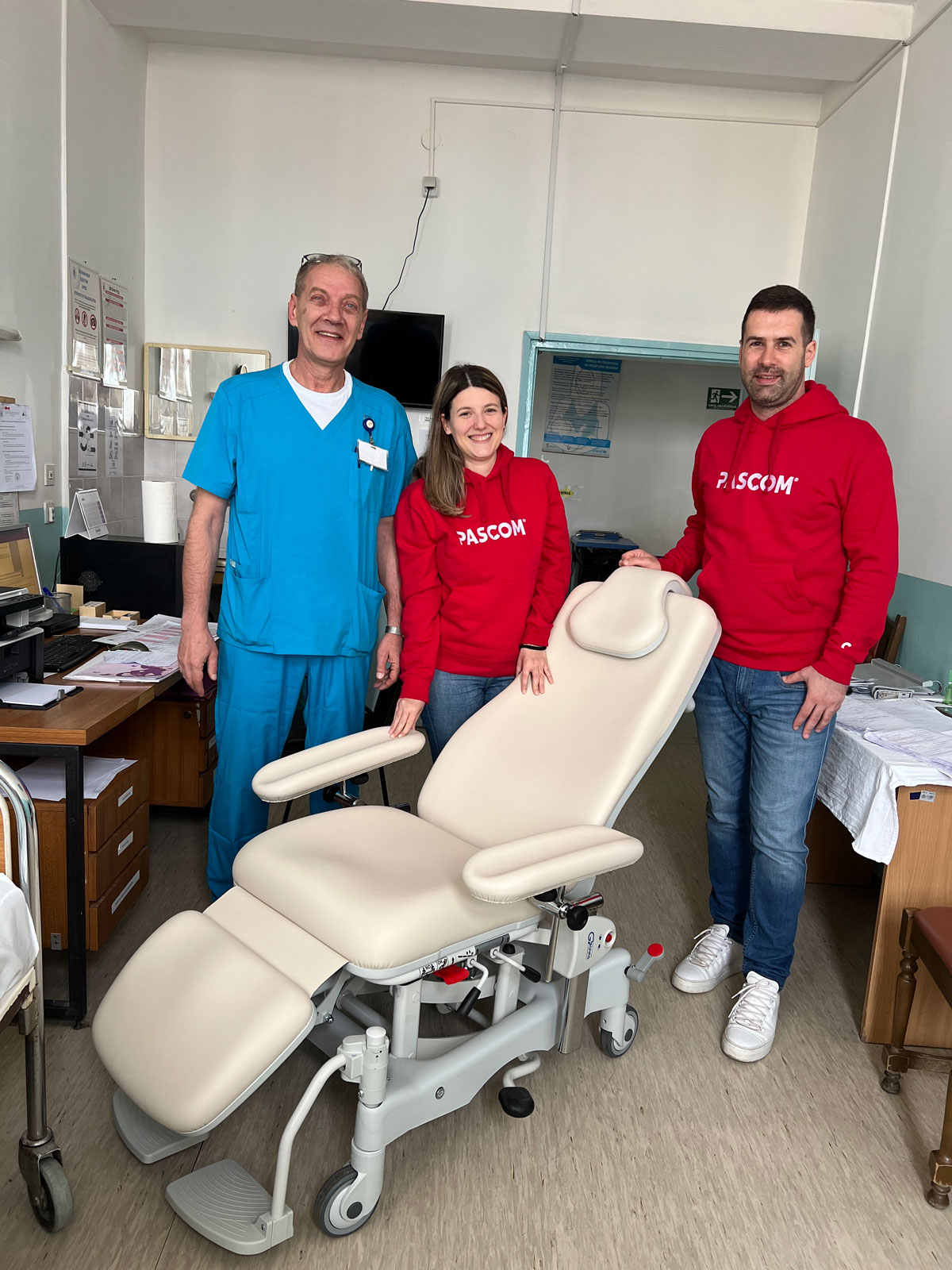PASCOM employees make donation to University Clinic Nis