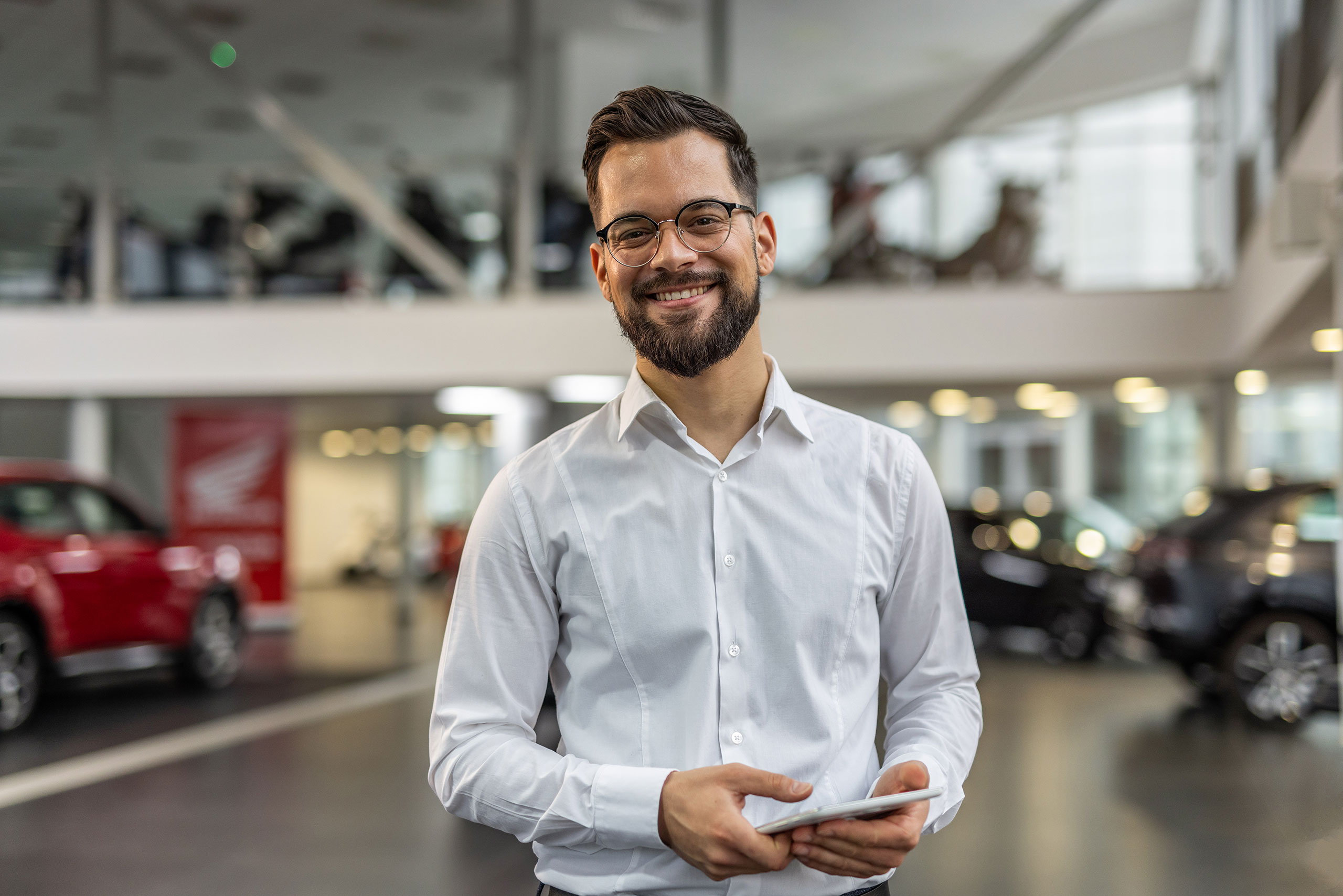 Professionally manage every customer phone call to your auto dealership
